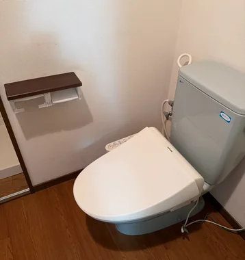 トイレの原状回復 施工前